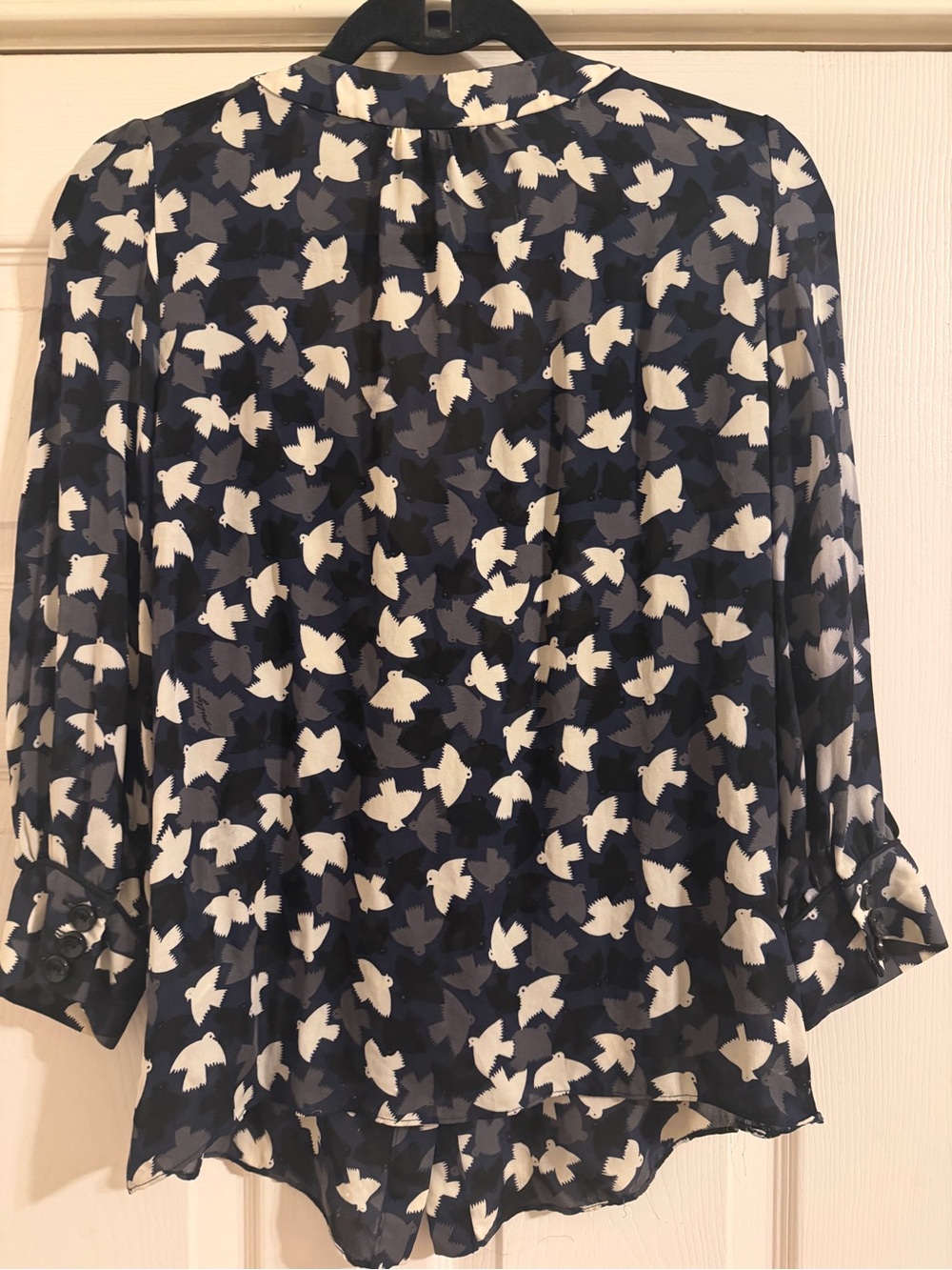 Milly of New York bird pattern blouse - 100% silk - Picture 2 of 4